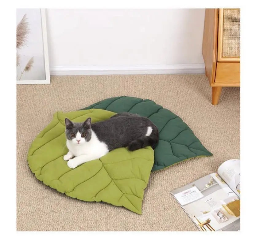 Cat Bed Mats Soft Cotton Leaf Shaped Kitten Cat Puppy Dog Bed Mat Sleep Blanket Home Pets Double Sided Pad