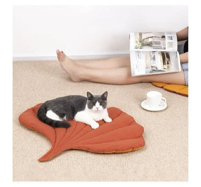 Cat Bed Mats Soft Cotton Leaf Shaped Kitten Cat Puppy Dog Bed Mat Sleep Blanket Home Pets Double Sided Pad